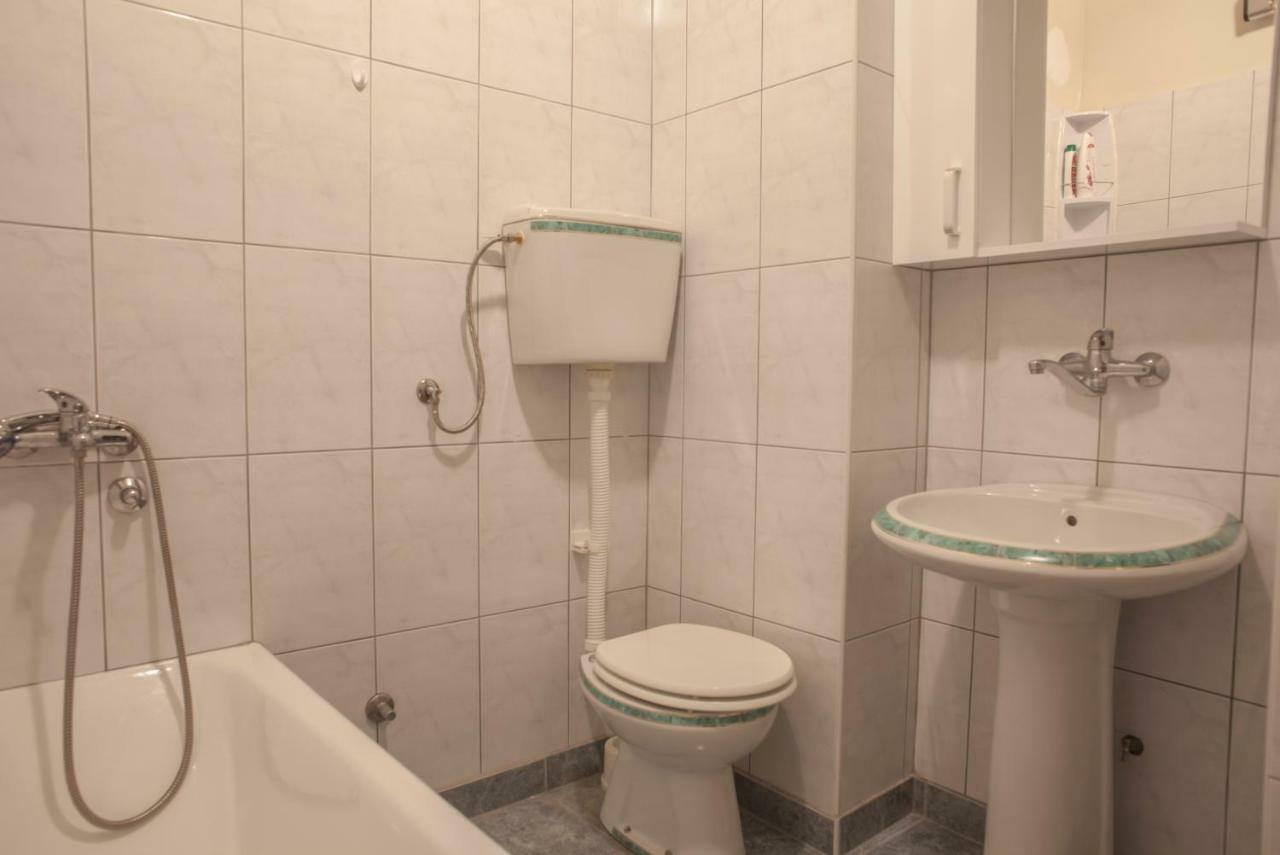 פודגוריצה Apartman Preko Morace 2018 מראה חיצוני תמונה