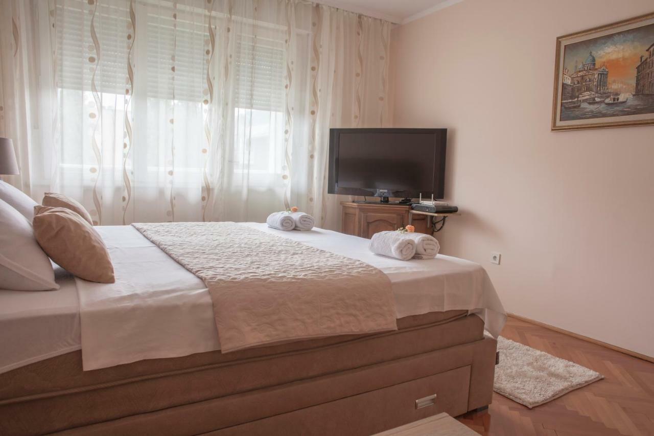 פודגוריצה Apartman Preko Morace 2018 מראה חיצוני תמונה